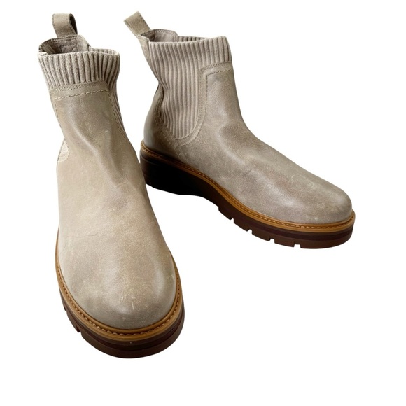 Timberland Women’s Cervinia Valley Chelsea Boot Light Taupe Size 10 NWT - Picture 4 of 15